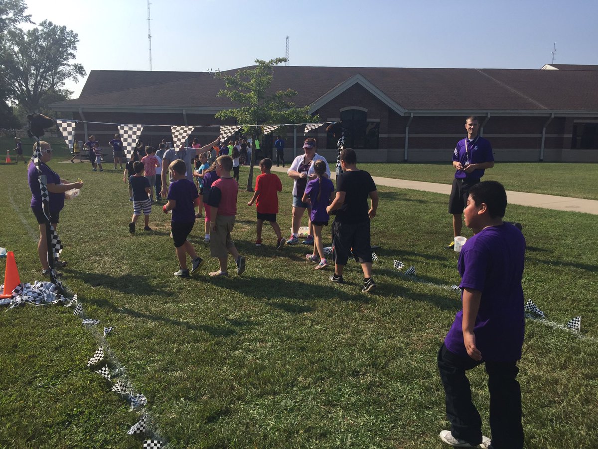 reddingschool's tweet photo. Head over heals for the walkathon. #ReddingRocks #HatsOff2Learning #StingersUp https://t.co/9CZkNcqAaq