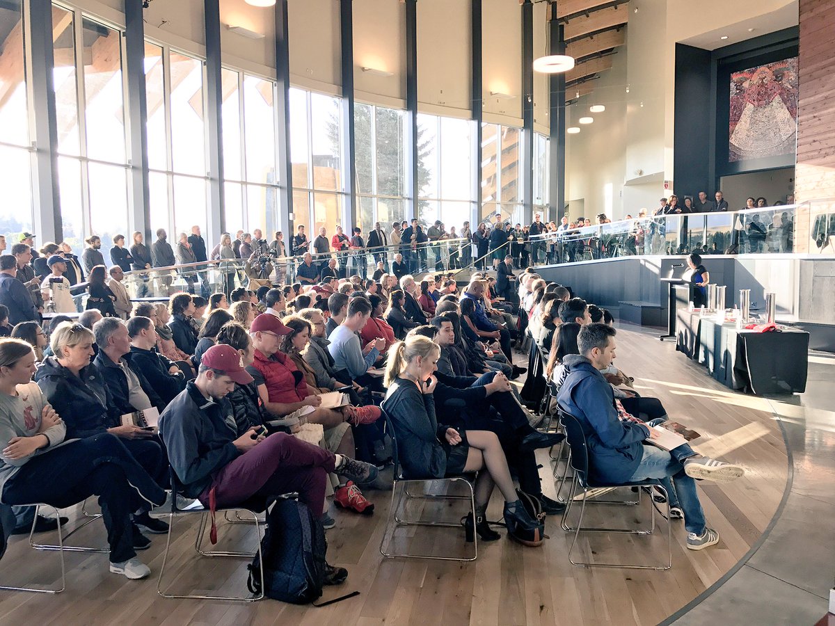 AdvisorTrejo's tweet photo. The sun shimmered into the windows of our newest Center on campus-a reminder that each day is a new opportunity to be a visionary. #EFlo https://t.co/U7pCqdr8Zr