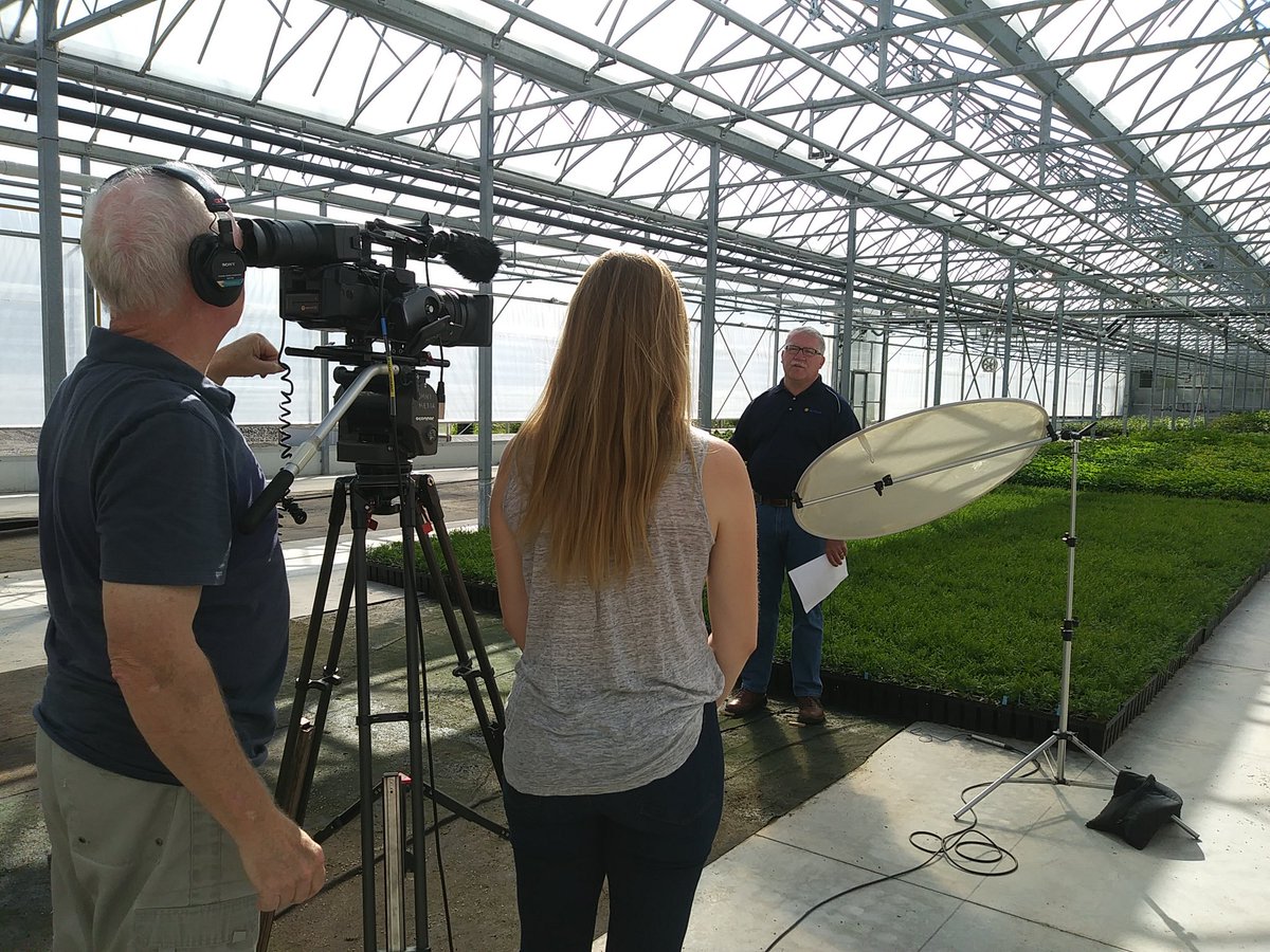 amahort's tweet photo. Big day for our #innovative #propogation system, Rootsmart. Filming is underway @Verbinnens with @vinelandrsrch #trees #rootgirdling https://t.co/ExLmOzKQTw