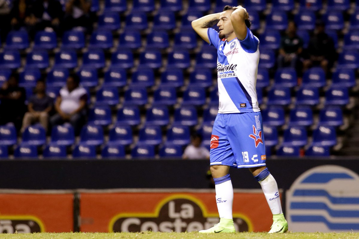 futpicante's tweet image. Aficionados mexicanos explotan en redes sociales tras las palabras de Carlos Salom y exigen que se vaya del país 😠

👉bit.ly/2yvOkvn