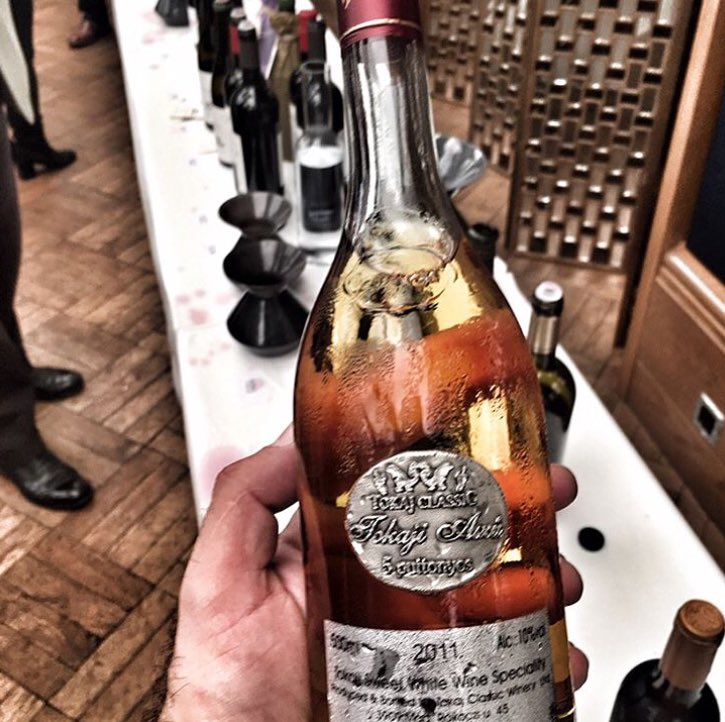 ThormanHunt's tweet photo. #Repost #connaughtcellars
Pro tasting season, thx @thormanhunt for a successful well organised one. Vieux telegraphe 12 is off the charts https://t.co/JmkNC7Puae