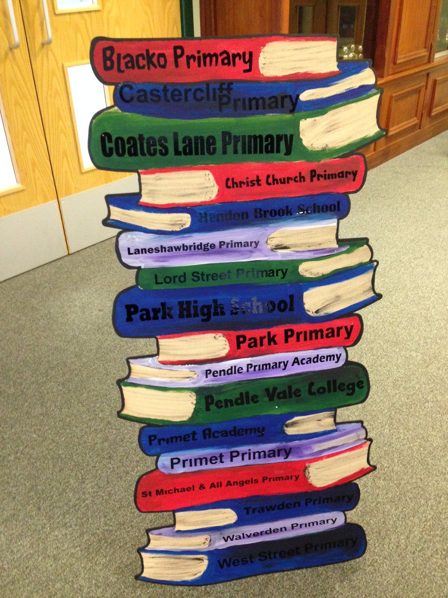 park_high_colne's tweet photo. Pendle Reading Challenge launched yesterday at Holt House Rugby Club with pupils from 17 Pendle schools, covered by @2br &amp; @GranadaReports. https://t.co/cen3DMMFNr