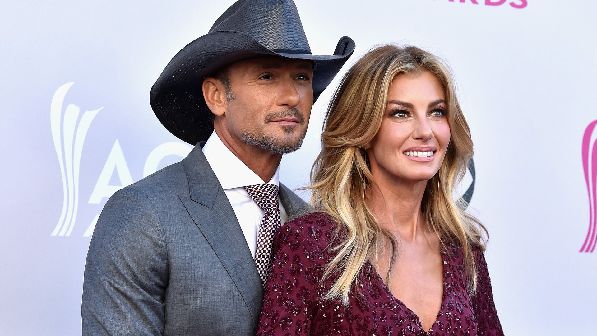 See Tim McGraw\s wonderfully sweet 50th birthday message to Faith Hill  