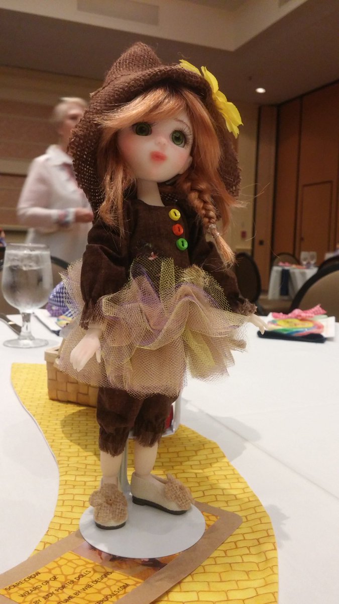 MDCCINC's tweet image. Scarecrow Moulton/Porter Lunch #MDCC2017 #FairyTalesComeTrue #Danvers