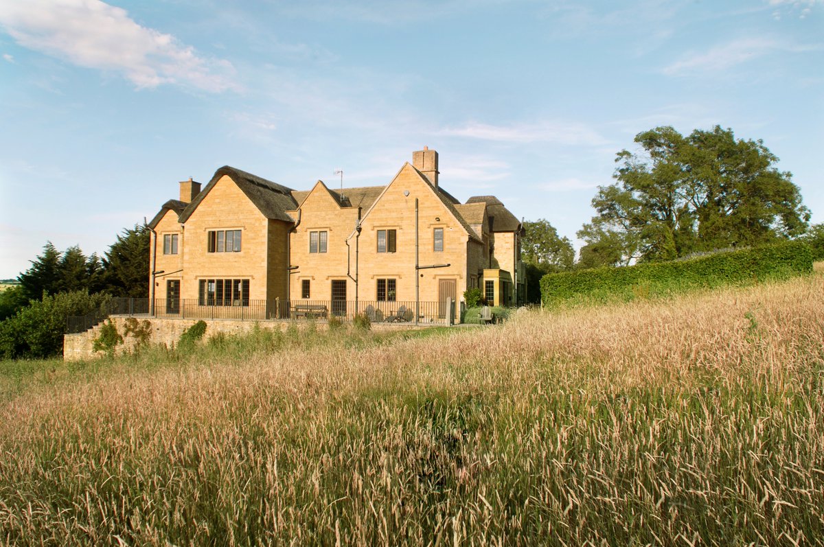 simonescapes's tweet image. We’re celebrating the first day of autumn with 10% off all UK stays between now and December. Browse our houses bit.ly/2v4rLeh