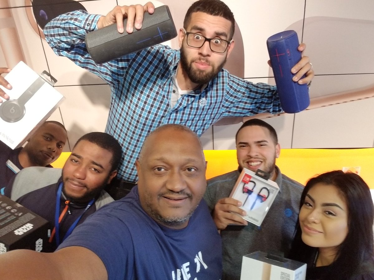 Bethpage team focusing on audio! #iconicer #strongisland <a href="/gonty_13/">Bryan Gonterman</a>