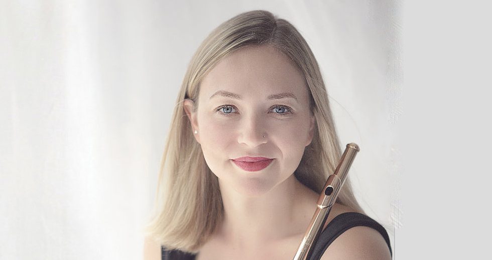 chicagosymphony's tweet photo. The CSO welcomes its new second flute, Emma Gerstein, for her first performance as a member of the orchestra tonight at #CSOSymphonyBall! https://t.co/vlpIiBagAr