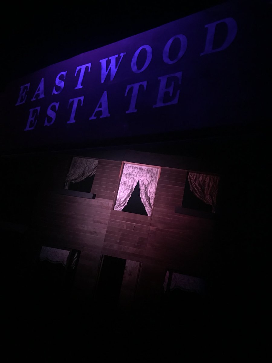 TheExfearience1's tweet photo. SNEAK PEAK: 6 Haunted Houses | 2 Escape Rooms #FearAwaits #HauntedHouse #Halloween #EastwoodField #TheExFEARience https://t.co/2BuVxlnQie