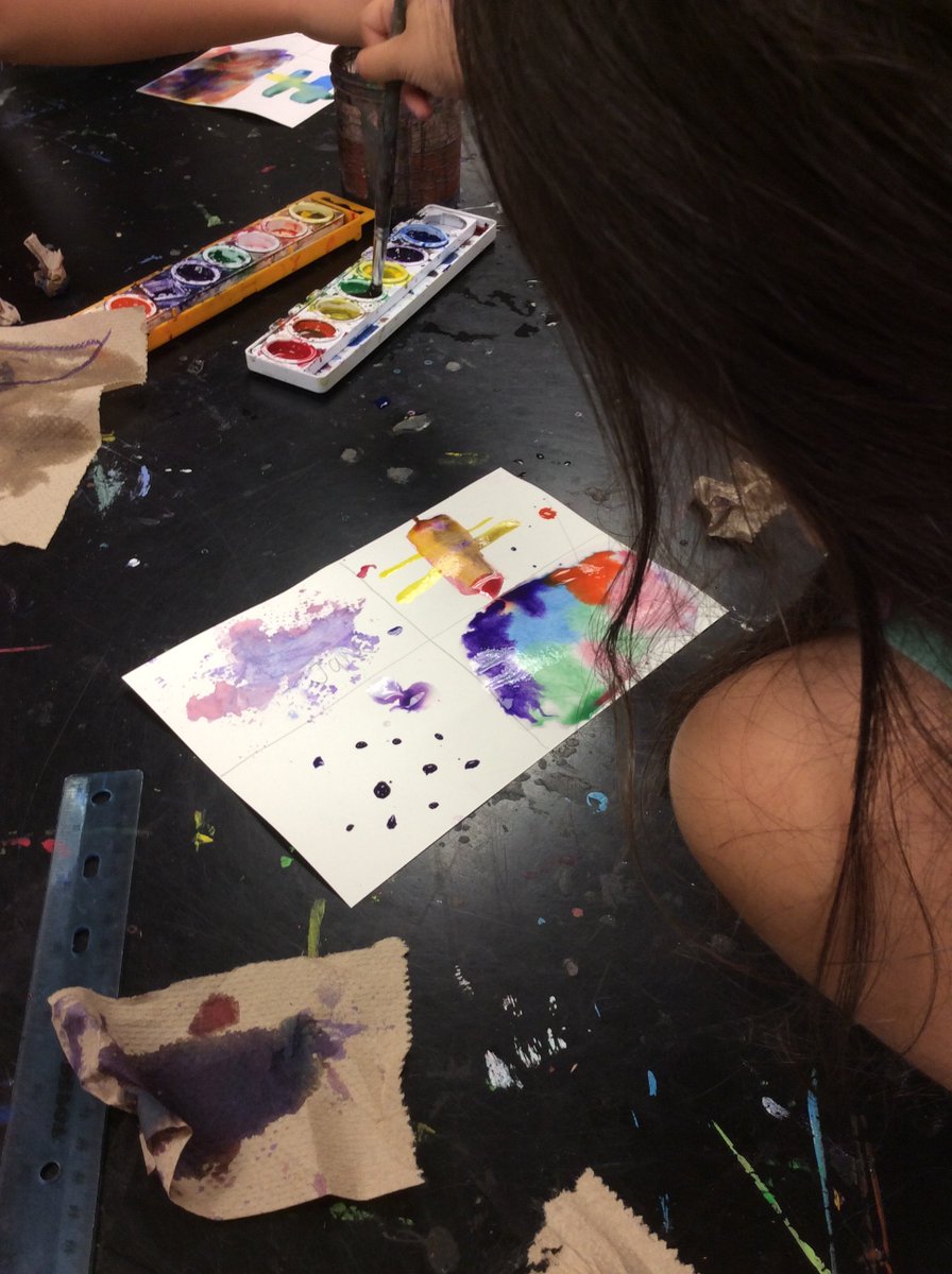 ContoAACPSart's tweet photo. First grade exploring water color techniques for their upcoming project https://t.co/3c5QlRgBXX