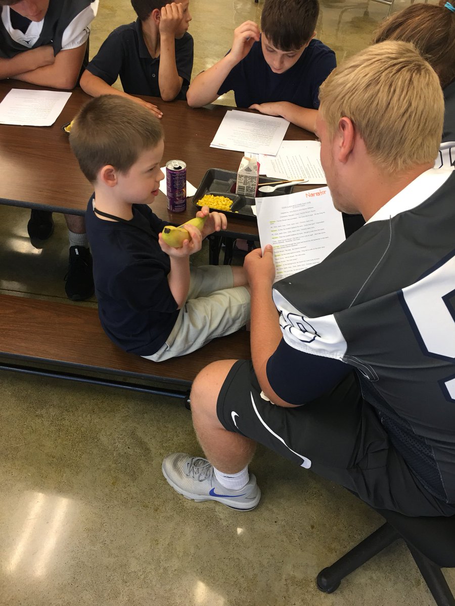 coach_Jessie's tweet image. #ReadOptionFriday in full swing at CRCS today!! #leaders @darrenleach33 @nate_stecker @MaverickAD1 @BenDownsACMAVS @TimTparrott