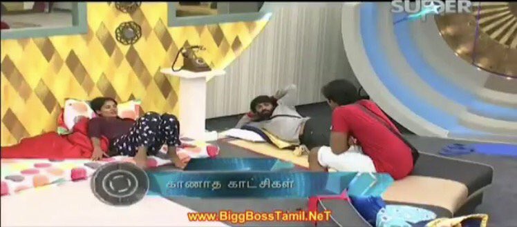 Girl_thing07's tweet photo. #bindhu and #Aarav ku idhu asingama ilayo?? 😒 ne angeye paduthupa, bt #Ganesh utkandha thappa
#BiggBossTamil #OviyaArmy https://t.co/N0qb2KULOR