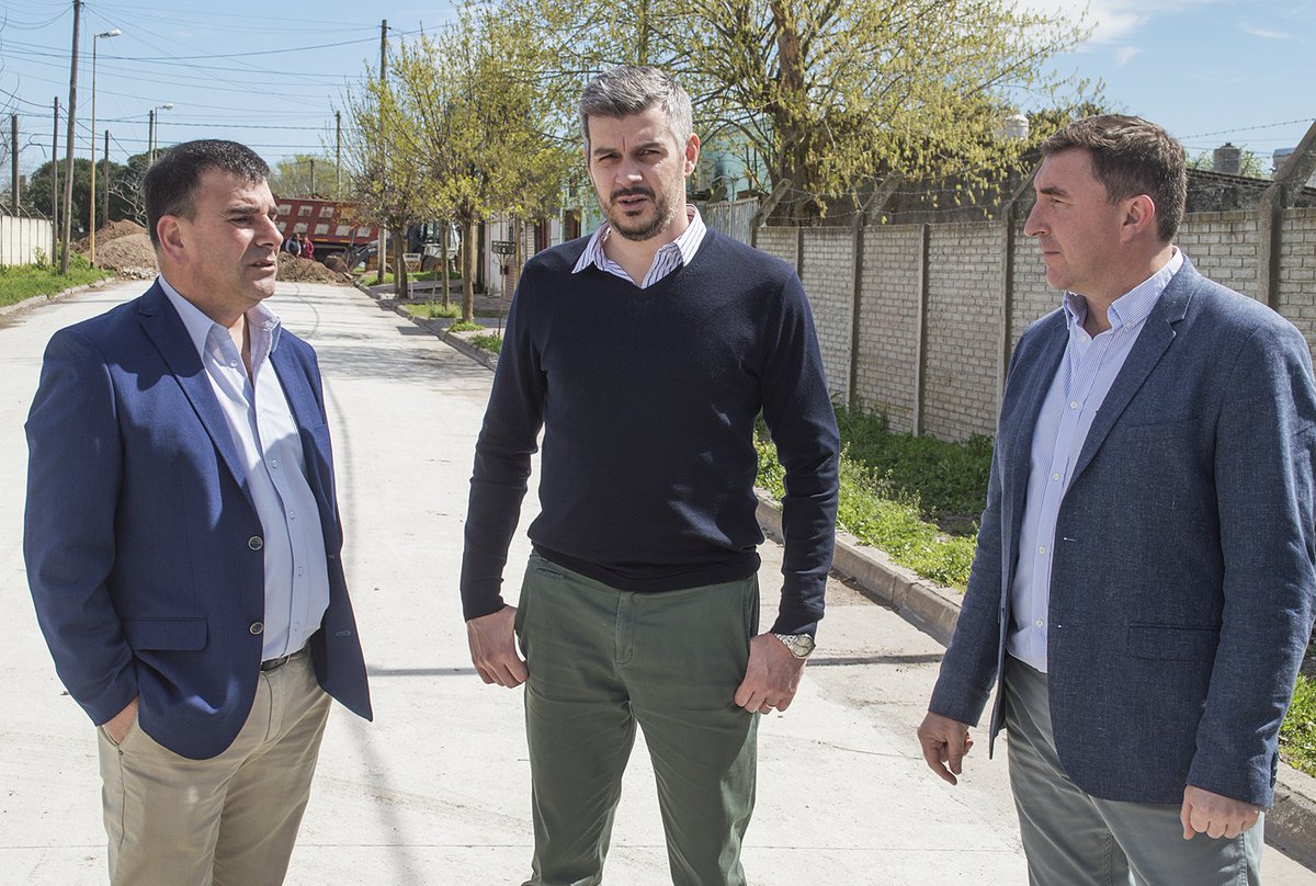 juntosazul_'s tweet photo. "Estamos agradecidos por el acompañamiento de los azuleños en las PASO" @marquitospena en Azul #JuntosPodemosMas https://t.co/7hRncvoEY8
