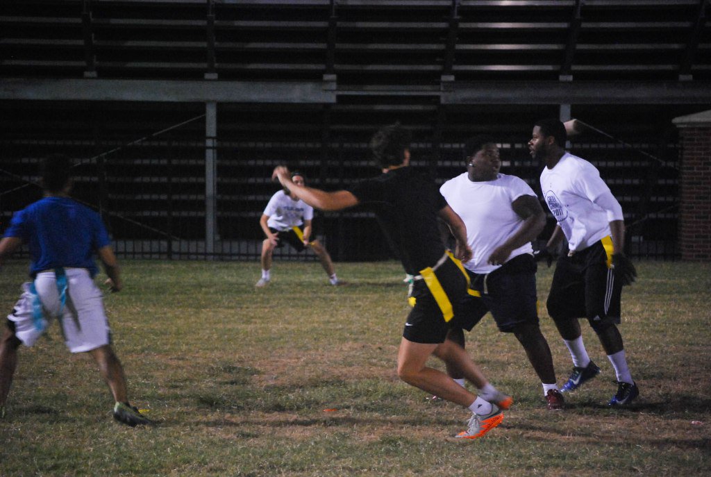 Intramural sports bring the OBU community together thebisonnews.com/2017/09/22/int…