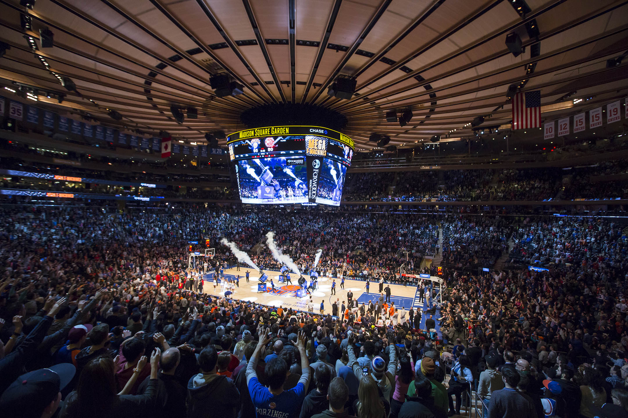 NEW YORK KNICKS on X: The WU-TANG CLAN X KNICKS collection will be  available in The Garden tonight!  / X