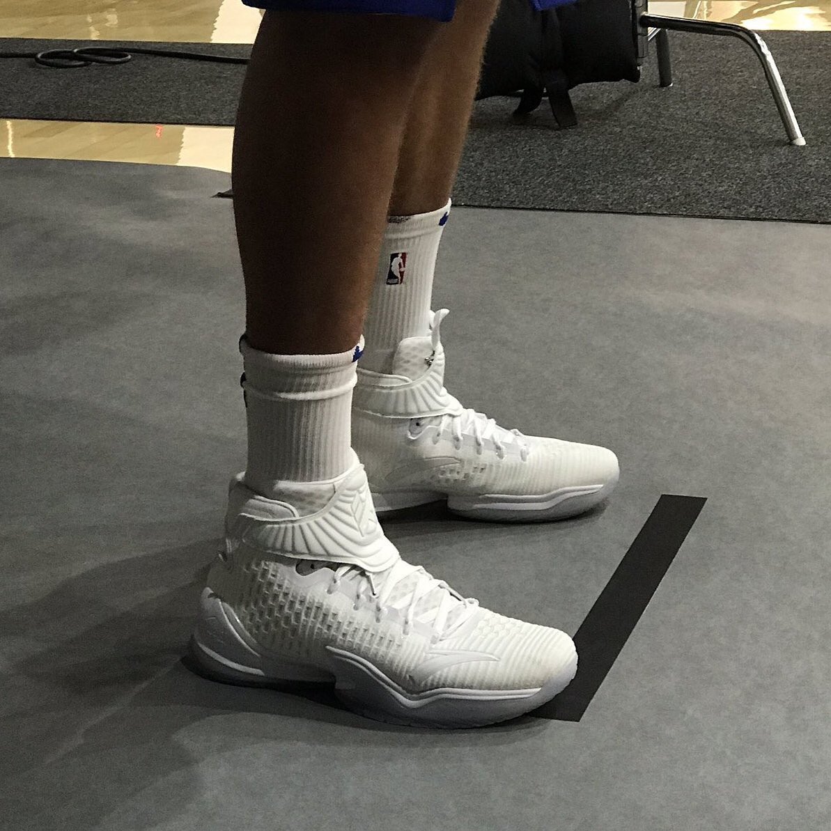 IamKrisLondon's tweet photo. Klay Thompson new shoe... 👀
🔥 or 🚮? https://t.co/LnuKOuUzds