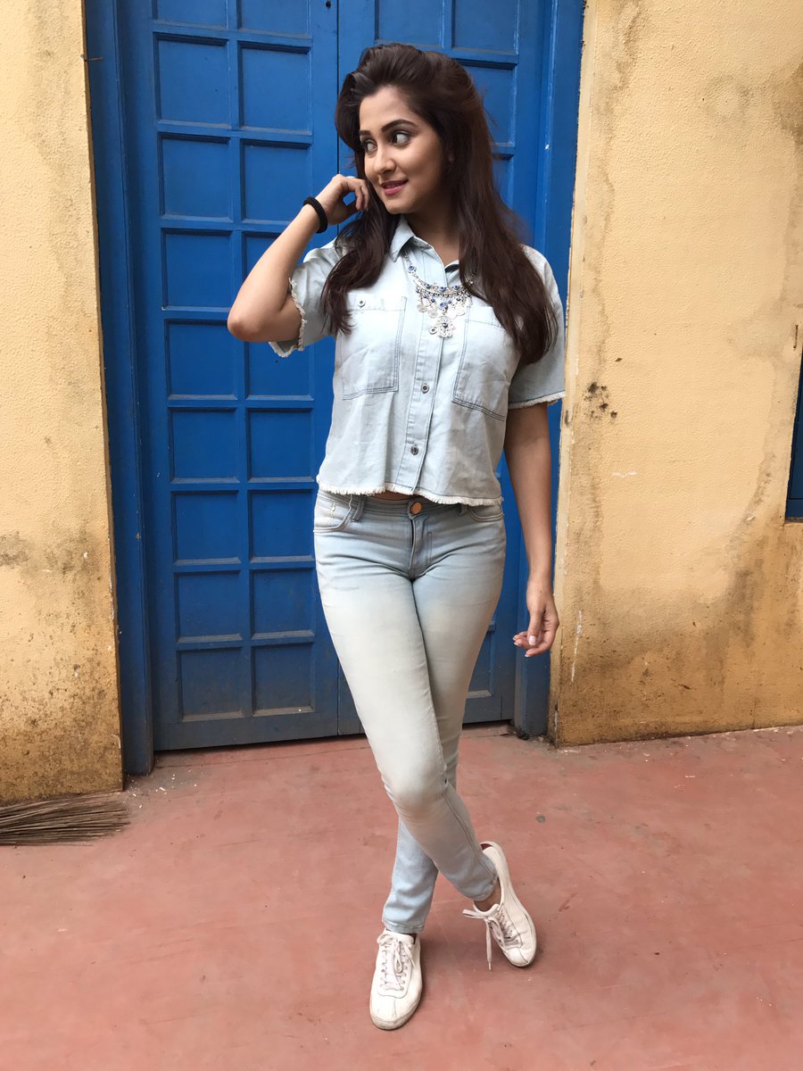 Watch Srishti Jain 2016 video Watch Srishti Jain 2016 video