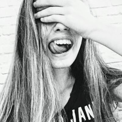 moonliqhtrose's tweet photo. Site Model B&amp;W Layout
>Rt/Like if you save
>be honest! https://t.co/RI87iNz0O2