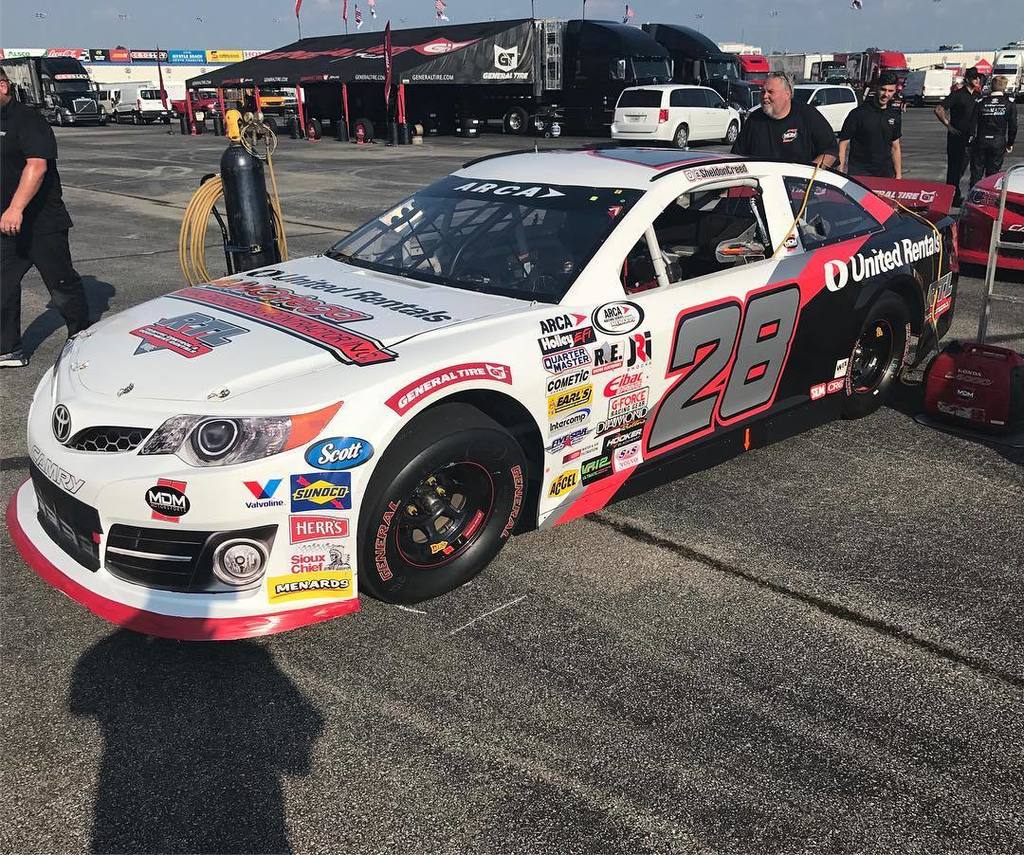 It's Qualifying time for tonight's ARCA - Crosley Brands 150. 
Sheldon Creed in the #28 United Rentals Toyota was fastest in practice. 
Who…