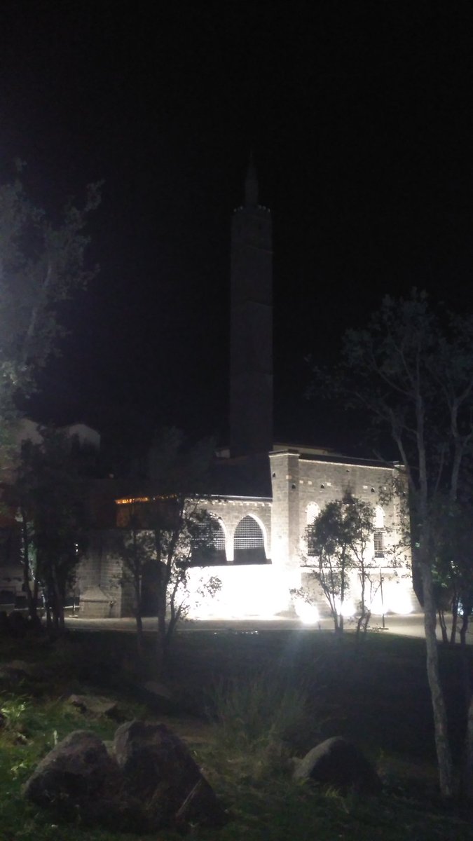 Ensar Neşriyat Diyarbakır sorumlumuz  ve Genç Ensar Diyarbakır Bşk ile bitlikte SUR dayız.