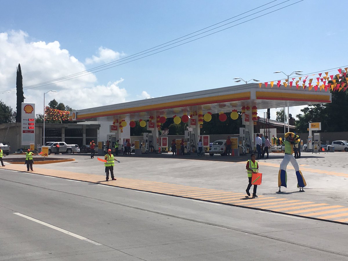 raf_alvmar's tweet photo. Abre sus puertas Shell en San Francisco del Rincón 3a en Gto. y 4a a nivel Nacional #shellmexico @periodicoam @PeriodicoCorreo @heraldoleon https://t.co/7lp75f8Pvq