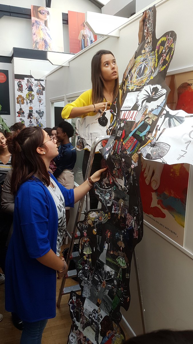 Plamaison's tweet photo. 1er #projet collectif, 1ère #synergie des #étudiants en 1ere année à @EcoleLISAA #Mode #fashion @design #Créativité + # joie @annebalasklein https://t.co/MyqAtoSmbY
