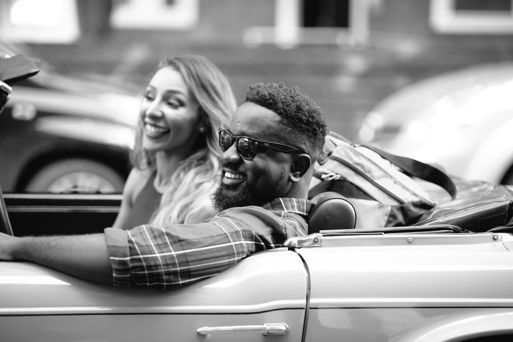 SOUNDCITYtv's tweet photo. What's your favourite song off @Sarkodie's #Highest album? 

RT if you want the star rapper as our next Instagram takeover guest. https://t.co/UZz1vmguZC