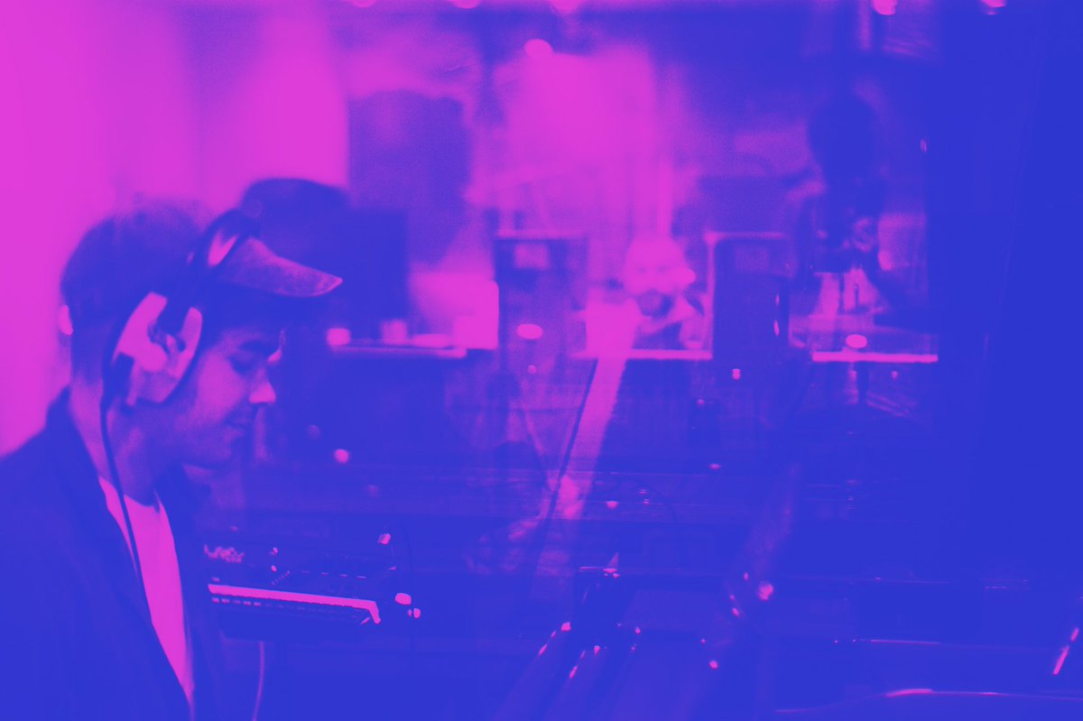 Will recording 5 low piano notes. 🔵