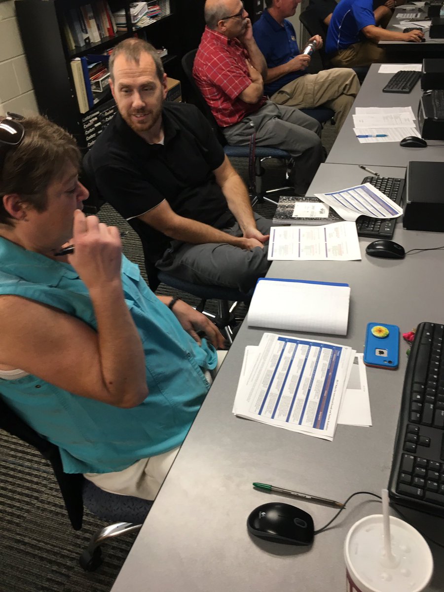 MCCSpartans1's tweet image. MCC teachers working together on writing learning targets for lessons.  #greatinstruction #collaboration