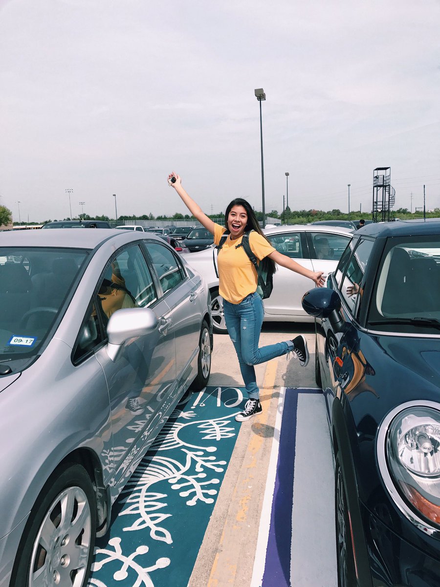 Happy birthday to our wonderful president <a href="/bravoevie3/">Evie</a>! Hope you have a wonderful day! 🎉