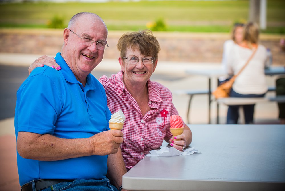 VisitBrookings's tweet image. Ice cream. On the #firstdayofall. When in #brookingsssd.. ow.ly/IaMj30fmdsU