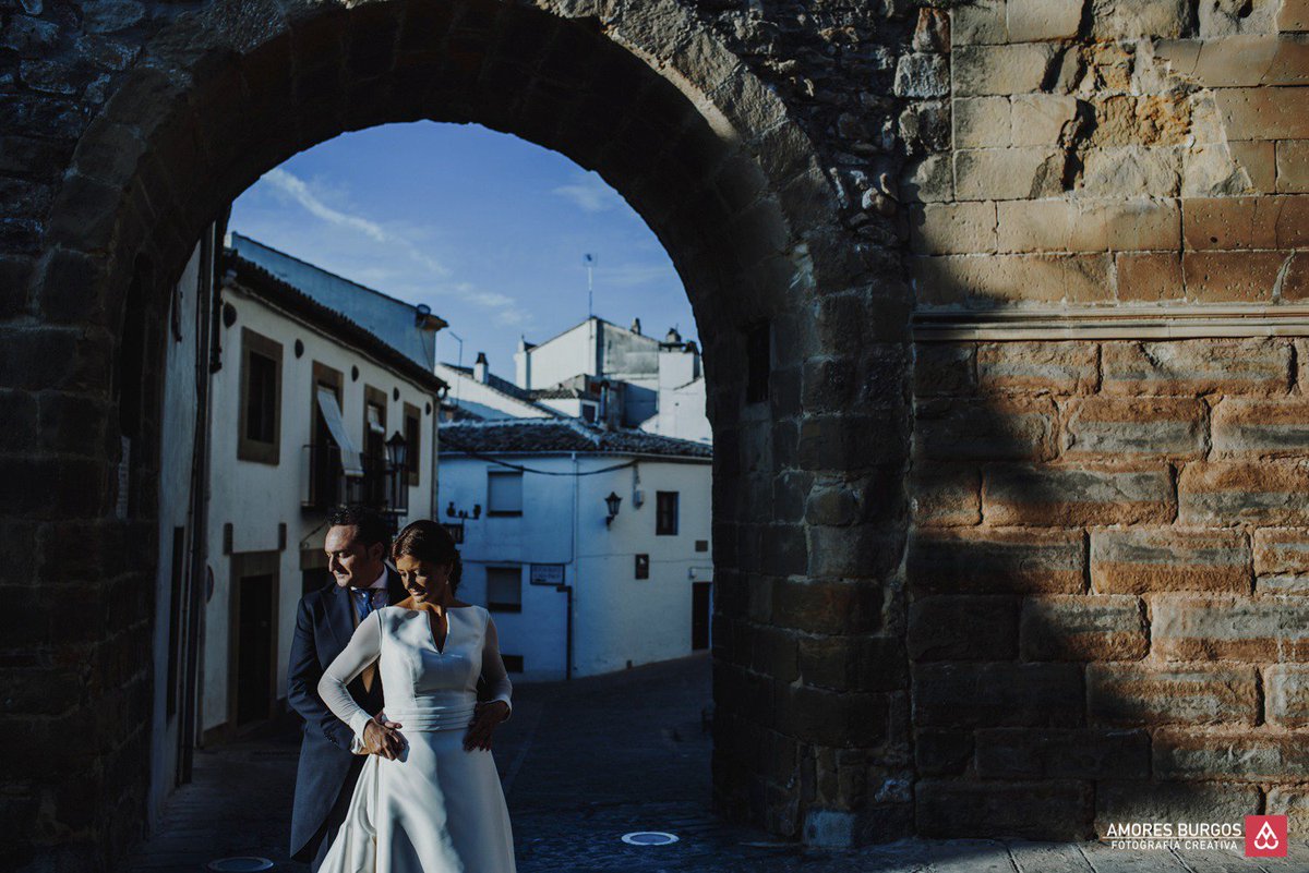 "un atardecer de ensueño" #fotografodebodas #fotografiasquecuentanhistorias  #amoresburgos #fotografiadeboda