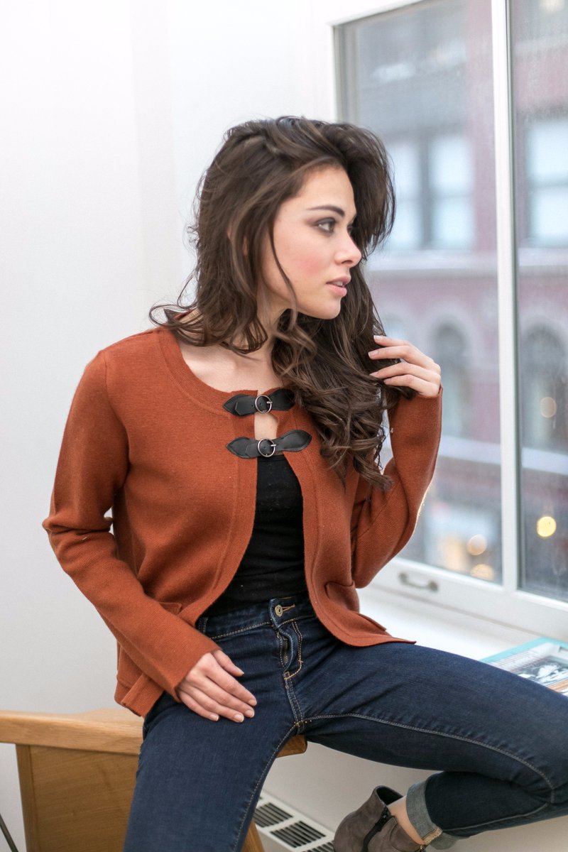 Plush Cashmere tweet media