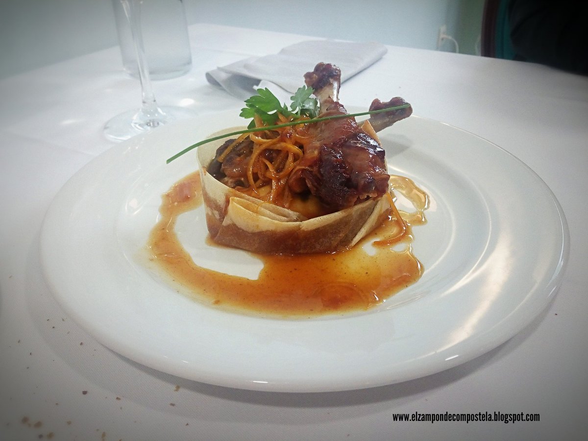 #PatoALaNaranja de segundo en el #MenuDelDia de <a href="/AtipicaRest/">Atípica Restaurante</a> en #Ortoñiño #ElZamponDeCompostela #ElZampon #Food #Foodblogger #BonitaTerraza