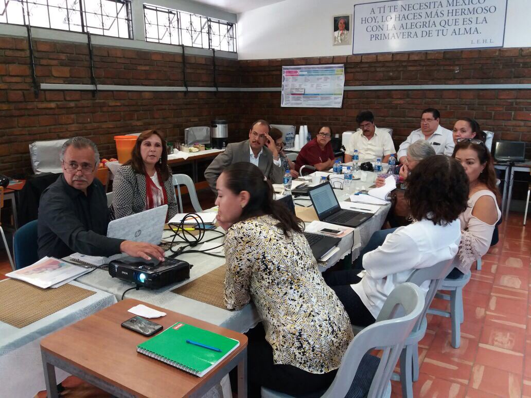 luis_gomez_gtz's tweet photo. @ProNIJAL seguimiento zona 108. próxima reunión 20 octubre gracias @PacoAyon @Bocar5 @sandovalbasica @KaroPlascencia @RicardoSanSand https://t.co/iI39gFHrvH