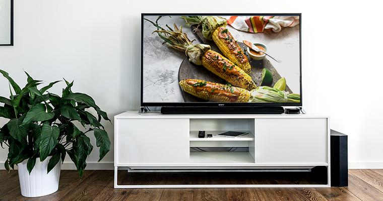 leolambertcat's tweet photo. Netflix and Eat: 6 Essential Shows for Foodies #LuvoContest - https://t.co/ZSdaGLZn1e https://t.co/mPqnH9uLL7