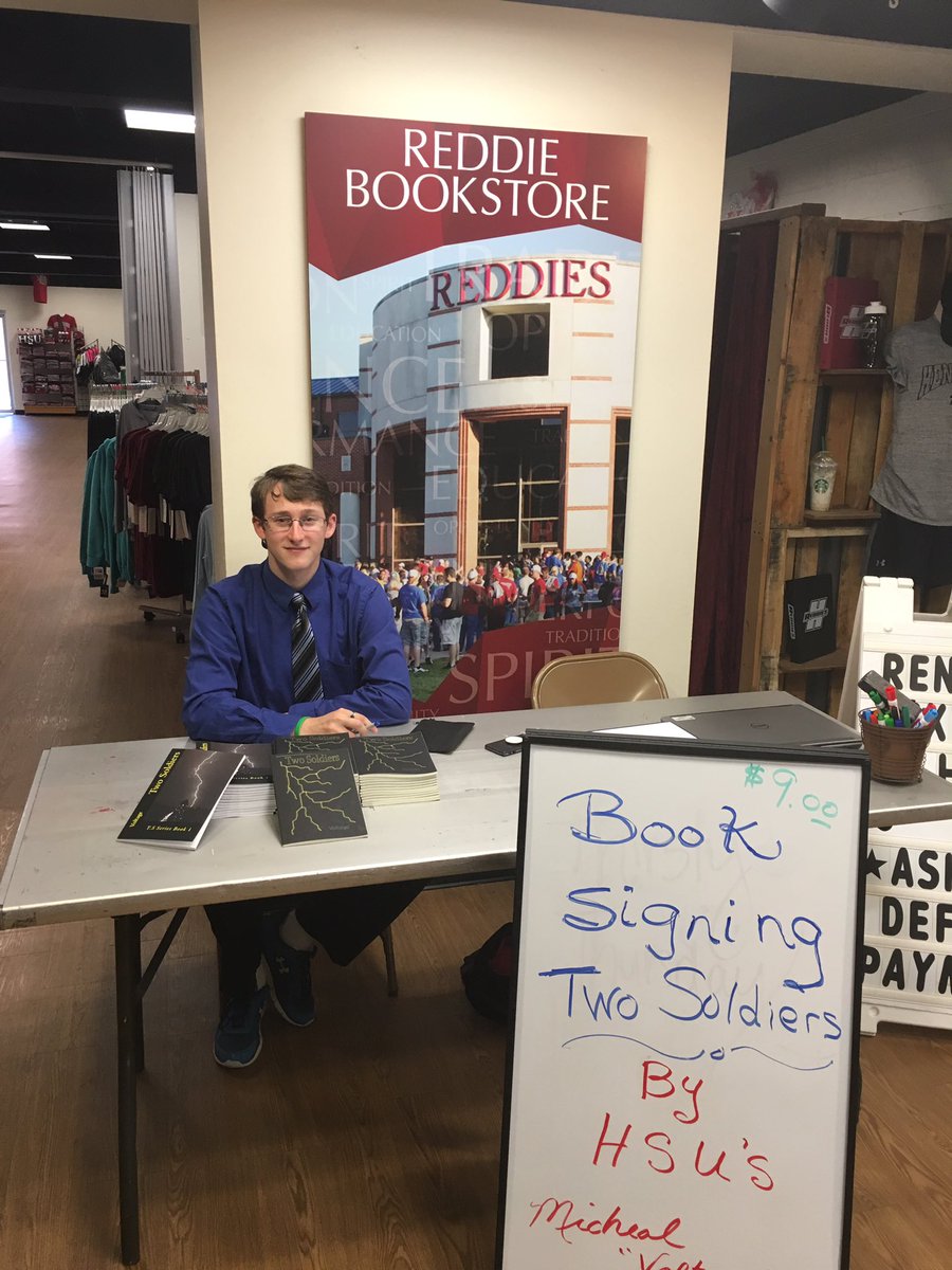 RealGlenJones's tweet image. Congrats to @HendersonStateU student and author "Volt" on the release of his new book "Two Soldiers" today! #LiveReddie