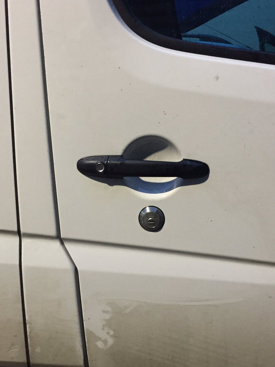 lincolntowbar's tweet image. .@Locks4VansLtd That ham Approved #Slamlocks fitted to a #Mercedes #Sprinter for a national #courier company #protectyourload #lincsconnect