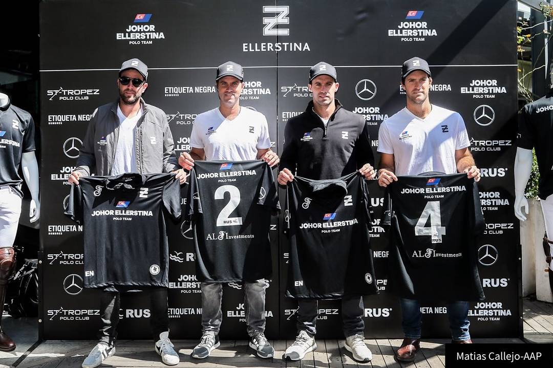 Asoc. Arg. de Polo (@asocdepolo) on Twitter photo Se presentó <a href="/EllerstinaPoloT/">Ellerstina Polo Team</a>
<a href="/facundopieres/">facundo pieres</a> <a href="/politopieres/">pablo pieres</a> <a href="/gonzalopieres1/">gonzalo pieres</a> y <a href="/NicoPieres/">Nico Pieres</a>
#ElMejorPolodelMundo
Fotos: <a href="/MatCallejo/">Matias Callejo</a> Se presentó <a href="/EllerstinaPoloT/">Ellerstina Polo Team</a>
<a href="/facundopieres/">facundo pieres</a> <a href="/politopieres/">pablo pieres</a> <a href="/gonzalopieres1/">gonzalo pieres</a> y <a href="/NicoPieres/">Nico Pieres</a>
#ElMejorPolodelMundo
Fotos: <a href="/MatCallejo/">Matias Callejo</a>