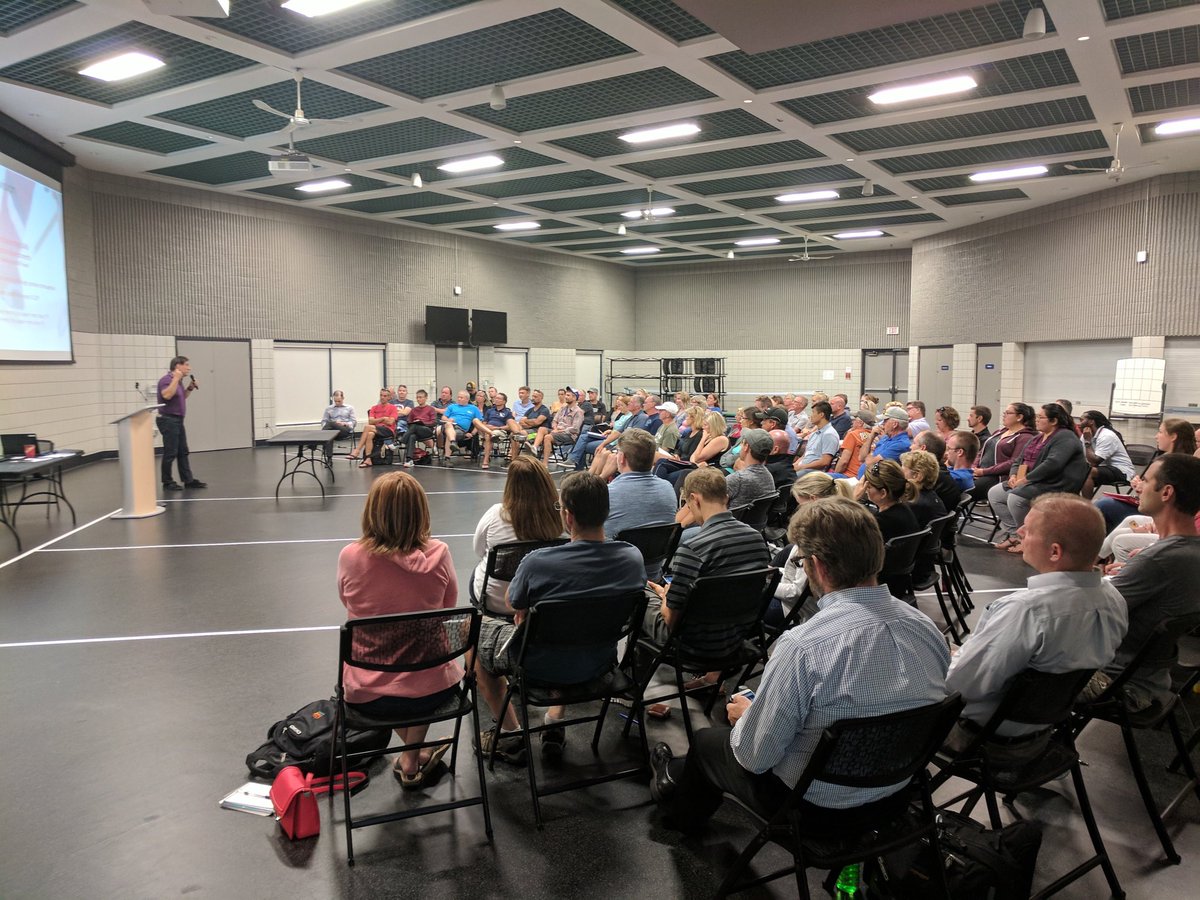 SouthernAAA's tweet image. Great turn out last night at the SRRA Coaches Meeting. Thanks to our presenters!! #ringettecoaches #FairPlay #respectourofficials #wrc2017