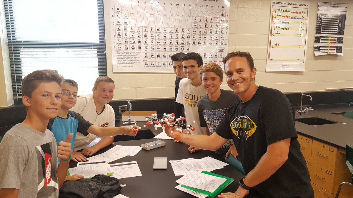 CLSChem's tweet image. Turning glucose into maltose in Bio with @mrBusamCLS help. #DehydrationSynthesis #CLSEngaged #GoGators