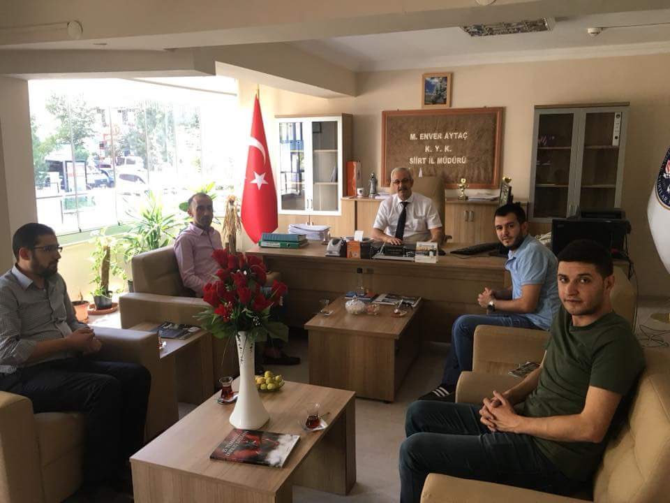Kredi yurtlar müdürü Enver AYTAÇ'ı makamında ziyaret ederek @siirtakgnclk ile ortak çalışabileceğimiz konularda  istişarelerde bulunduk