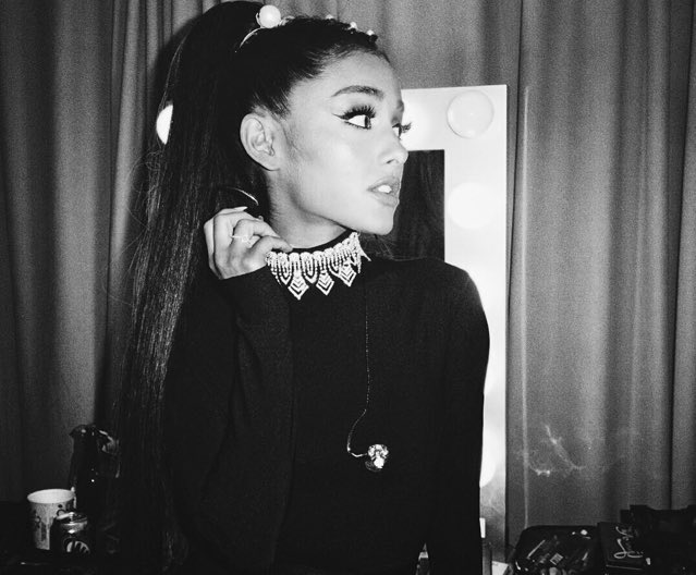 Best Ariana pics (@bestarianaplcs) on Twitter photo 