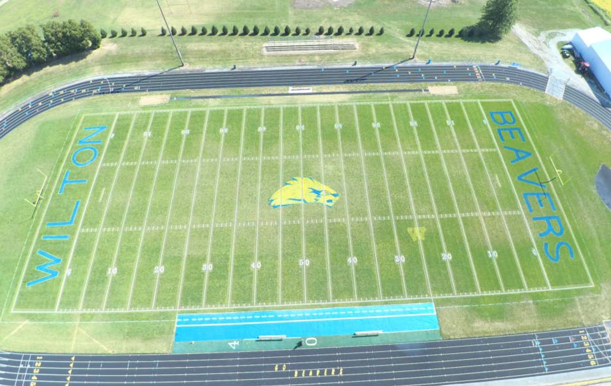 Beaver stadium will be rocking tonight for the homecoming game against LM!!   Great job on the field <a href="/CoachGrunder/">Coach Grunder</a>