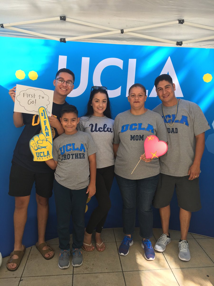 DrLTMiles's tweet image. @UCLAhousing Congrats to all of our first gen students and their families who are moving in this weekend. 🙌🏾 #UCLA #FirstGenUCLA