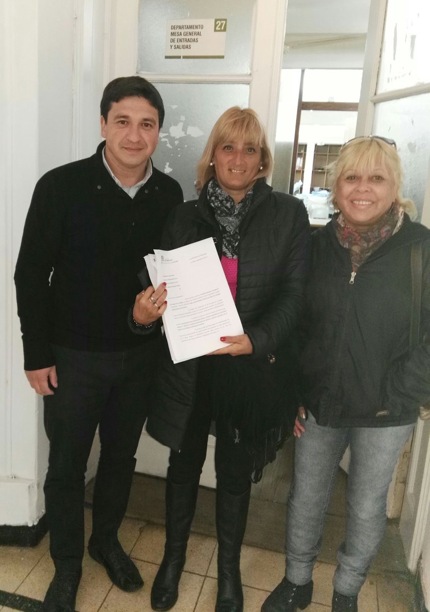 GerardoJazmin's tweet photo. TU FIRMA PARA TENER SERENOS EN LAS ESCUELAS INGRESO A  DIRECCION GENERAL DE EDUCACION
@MiguelForteLP @marcelafarroni 
#Alternativa
#LaPlata https://t.co/aConn14sHG