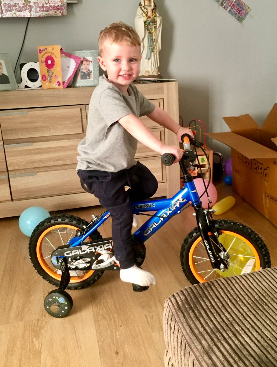 pedal pals galaxia bike