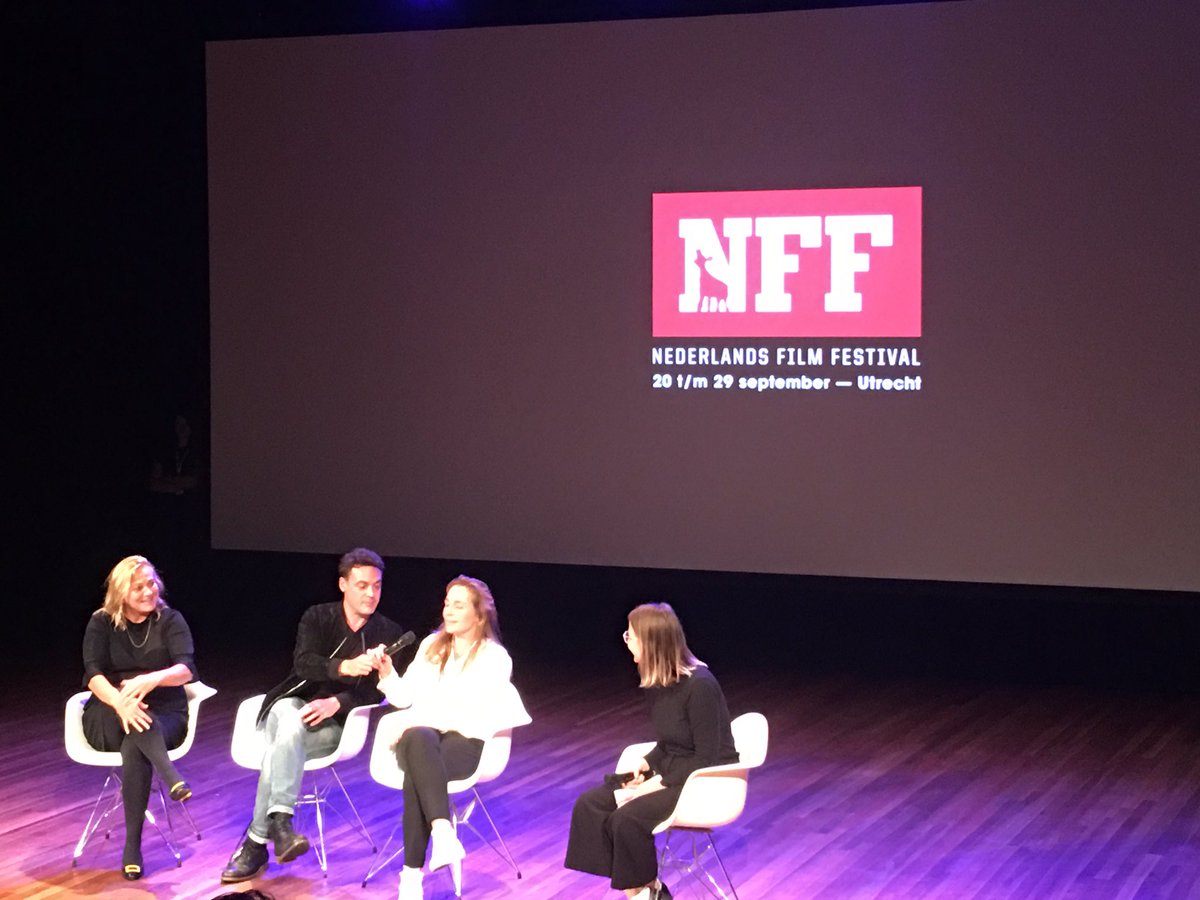 EdwinvdElst's tweet photo. @Nedfilmfestival @TalentenPro  voorpremiere van soof de serie met dochter en vriendinnen https://t.co/3JbR5szL6e