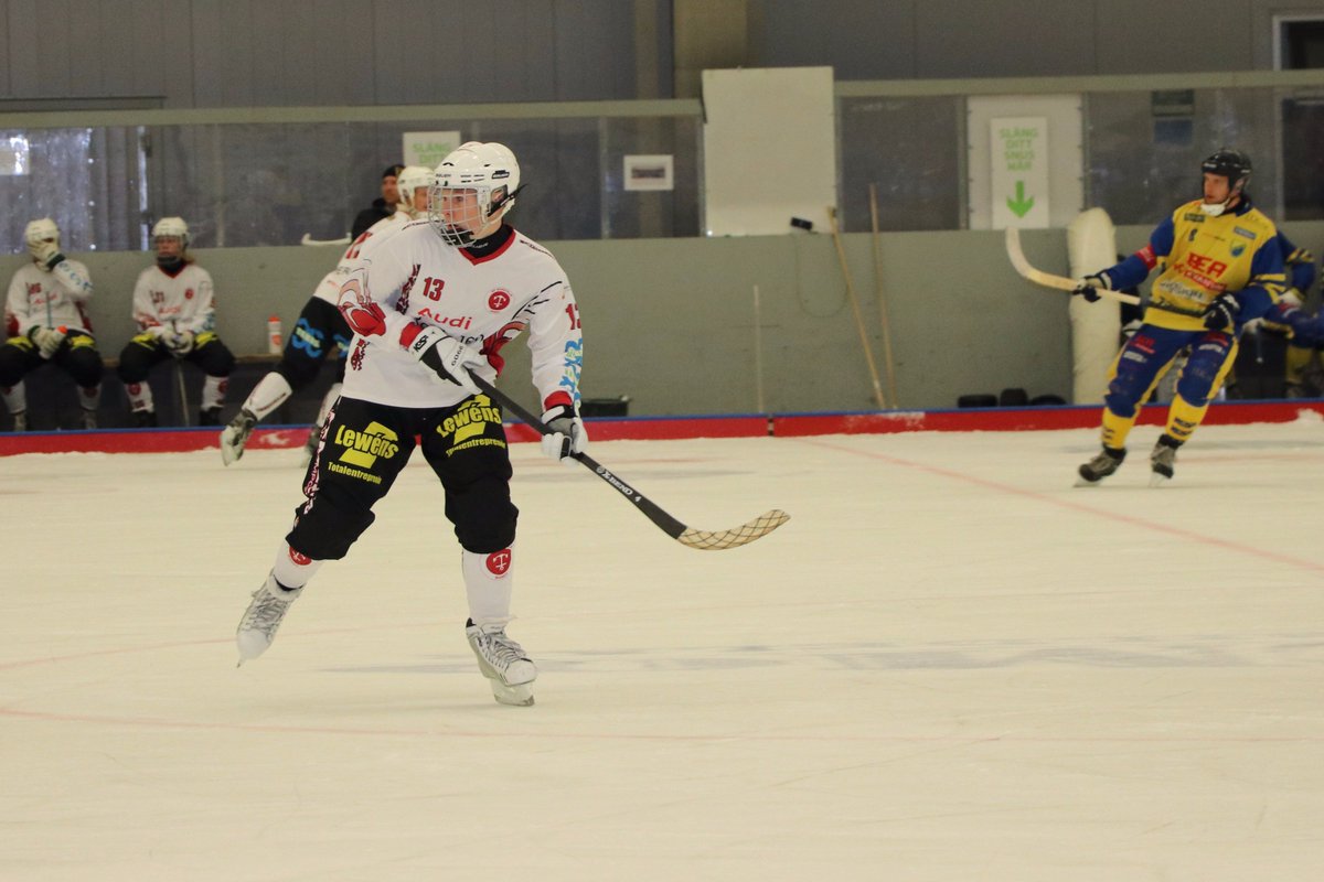 Halvtid <a href="/SIFNorrtelje/">SIF Norrtelje</a> - <a href="/GT76alag/">GT/76 Bandy A-lag</a> 1-3 Målskytt: Emil Kelter