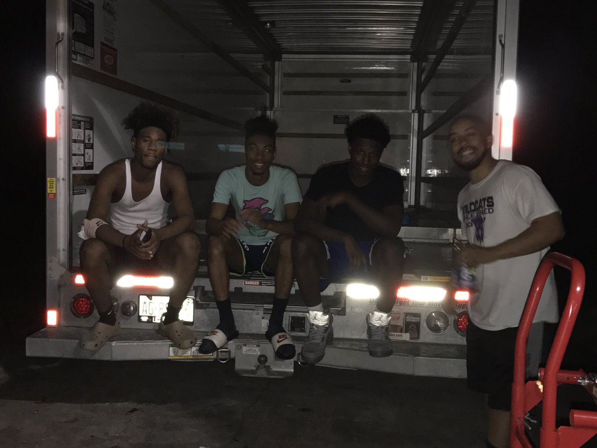 DuluthHighHoops's tweet image. There is still time to join us as we #helpHouston #hurricaneharvey #floodvictims. The Last day to donate is Sat, 9.23 at Cube Smart Duluth!