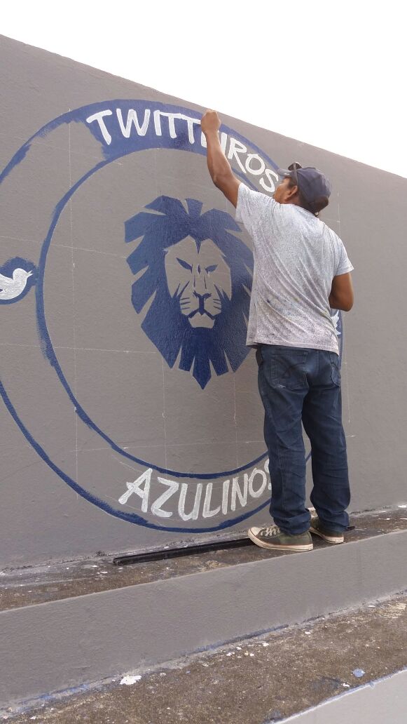 BelgaRemista's tweet photo. Esta se materializando! Da TL para a bancada!  Mostra tua força Fenômeno Azul https://t.co/BfclHo6NOe